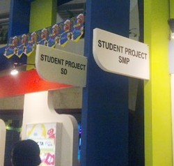 Tak Mau Kalah, Anak SD pun Unjuk Kebolehan 