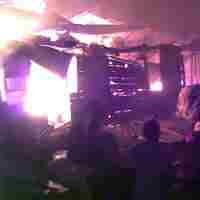 Pagi Menjelang, Api Belum Sepenuhnya Padam