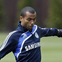 Ancelotti: Bicara dengan Ashley? Tak Perlu!