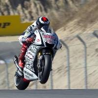 Lorenzo Menangi Duel Pole dengan Stoner