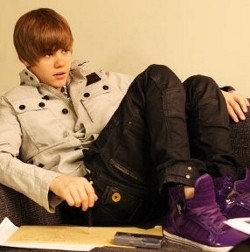 Justin Bieber Ingin Suaranya Tetap Bagus Saat Puber