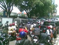 Pemotor di Jakarta Keberatan Pembatasan Motor
