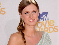 Nicky Hilton Rilis Lini Aksesori