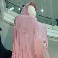 Mukena Raksasa di CITO Pecahkan Rekor MURI