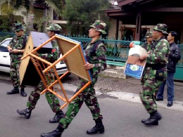 TNI Kosongkan Rumdin yang Diisi Ahli Waris