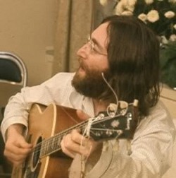 Yoko Ono Menentang Pembebasan Pembunuh John Lennon