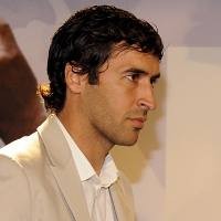 Raul Gabung Schalke
