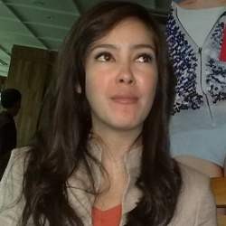 Cathy Sharon Rahasiakan Identitas Pacar