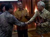 Eximbank Biayai Industri Sepatu dan Tekstil