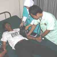 Buntut Sidang Vonis Ricuh, Seorang Warga Ditendang Polisi