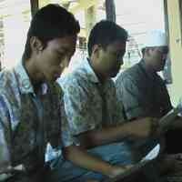 Tolak Balak, Siswa Gelar Doa Bersama 