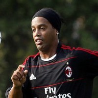 Dinho Hanya Menepi Seminggu