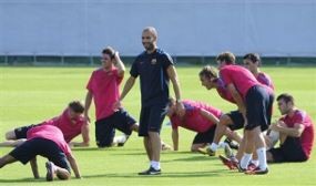 Puas dengan Barca, Pep Sanjung Adriano