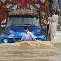 Banjir di Pakistan Tewaskan 400 Orang