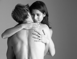 Pikat Pasangan di Ranjang