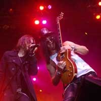 Slash Getarkan Kota Pahlawan