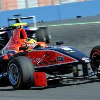 Rio Bisa Tampil di Race I