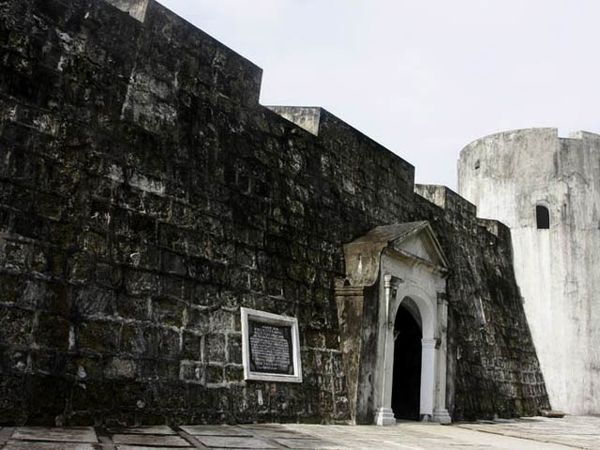 Melihat Benteng Belgica