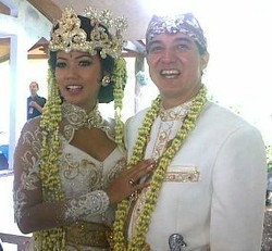 Cinta, Mas Kawin Pernikahan Shanty dan Sebastian Paredes