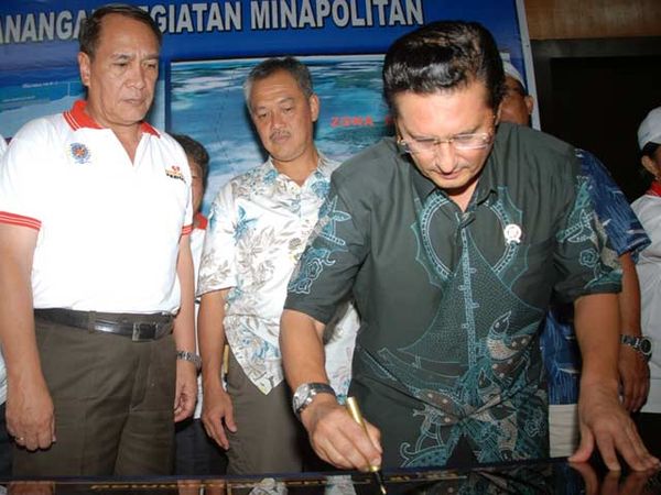 Fadel Resmikan Kawasan Industri Terpadu
