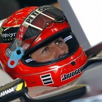 Barrichello Menuding, Schumi Santai