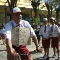 Prihatin, Orangtua Korban Demo di SDN Kepatihan