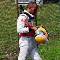 Hamilton Menatap ke Depan