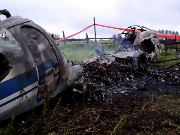 Pesawat Jatuh 11 Orang Tewas