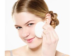 Cara Menutupi Noda Merah di Wajah