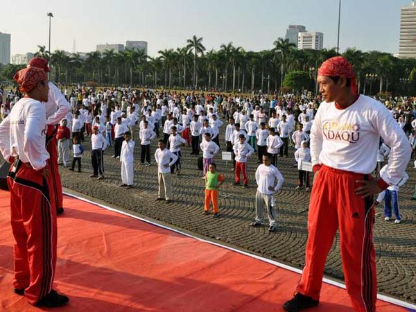 Senam Daqu Bersama Ustadz Yusuf Mansur