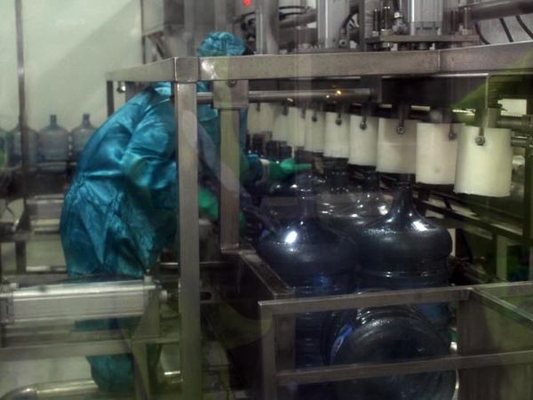 Mengunjungi Pabrik Aqua di Pasuruan