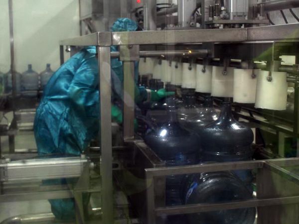 Mengunjungi Pabrik Aqua di Pasuruan