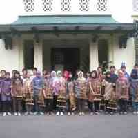 Dana Membengkak, KPA SMAN 3 Lelang Angklung Raksasa di Eropa