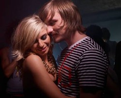 Alasan Wanita Menyukai Bad Boy