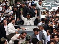 Ahmadinejad Lolos dari Serangan Bom