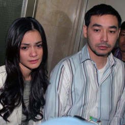 Cut Tari Dilarang Suami Keluar Rumah