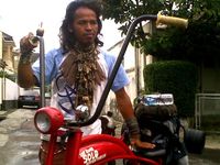 Keliling Indonesia dengan Low Rider 