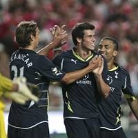 Spurs Menangi Piala Eusebio