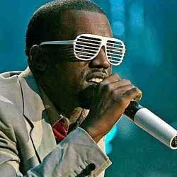 Kool & the Gang Tampil Hot, Kanye West Pilih Ngejreng