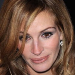 Julia Roberts Umumkan Menganut Hindu 