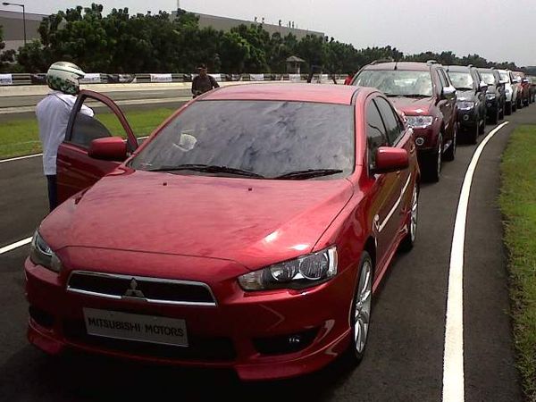 Test Drive Line Up Mitsubishi 