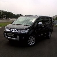 Delica D:5, Bikin Anda Betah di Dalam Kabin