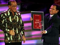 Penyerahan Achmad Bakrie Award