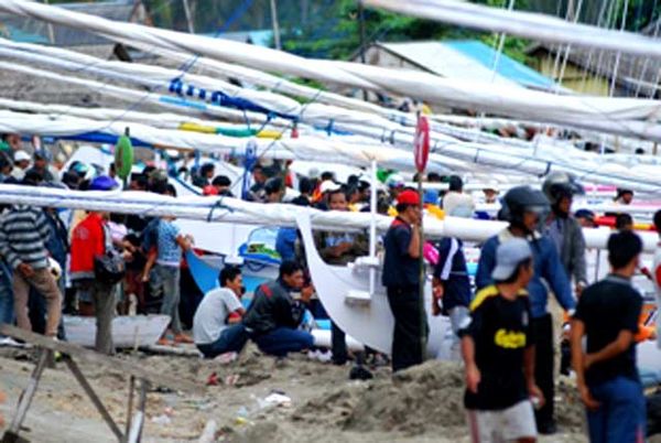 Menyambut Peserta Sandeq Race