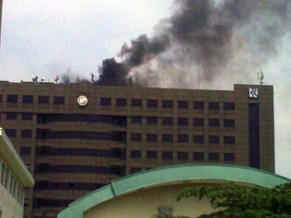 Gedung Pelni Terbakar