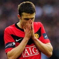 Carrick Lewatkan Awal Musim
