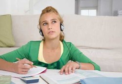 Belajar Sambil Dengar Musik Tak Baik untuk Otak