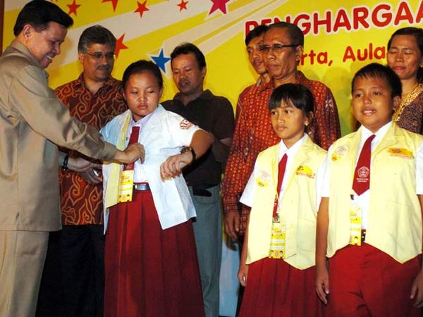 Dokter Kecil Dapat Penghargaan