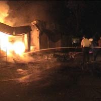 Kebakaran 5 Bangunan di Depan Kampus Unim Diduga Disengaja