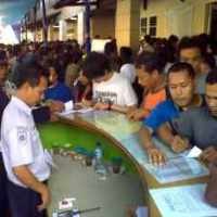 Stasiun Pasar Senen Diserbu Calon Pemudik 